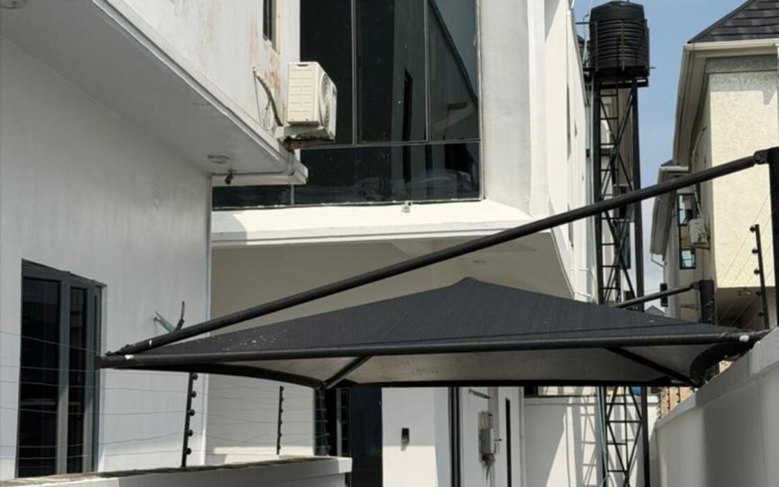 5 Bedroom Fully Detached Duplex