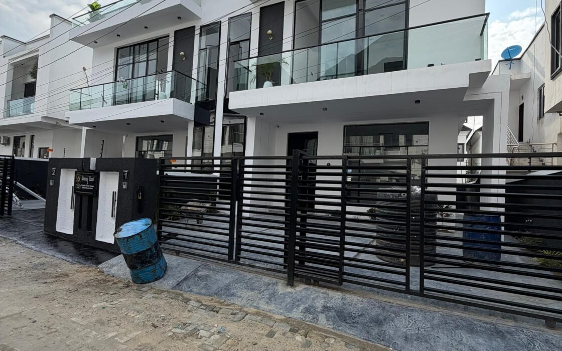 4 Bedroom Semi-Detached Duplex
