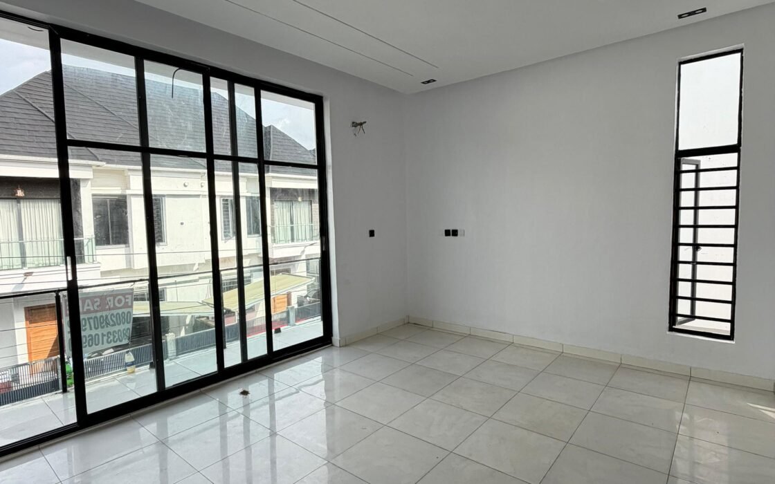 4 Bedroom Semi-Detached Duplex