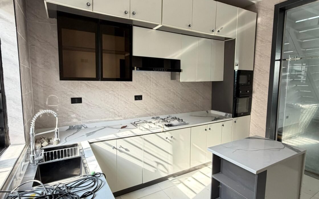 4 Bedroom Semi-Detached Duplex